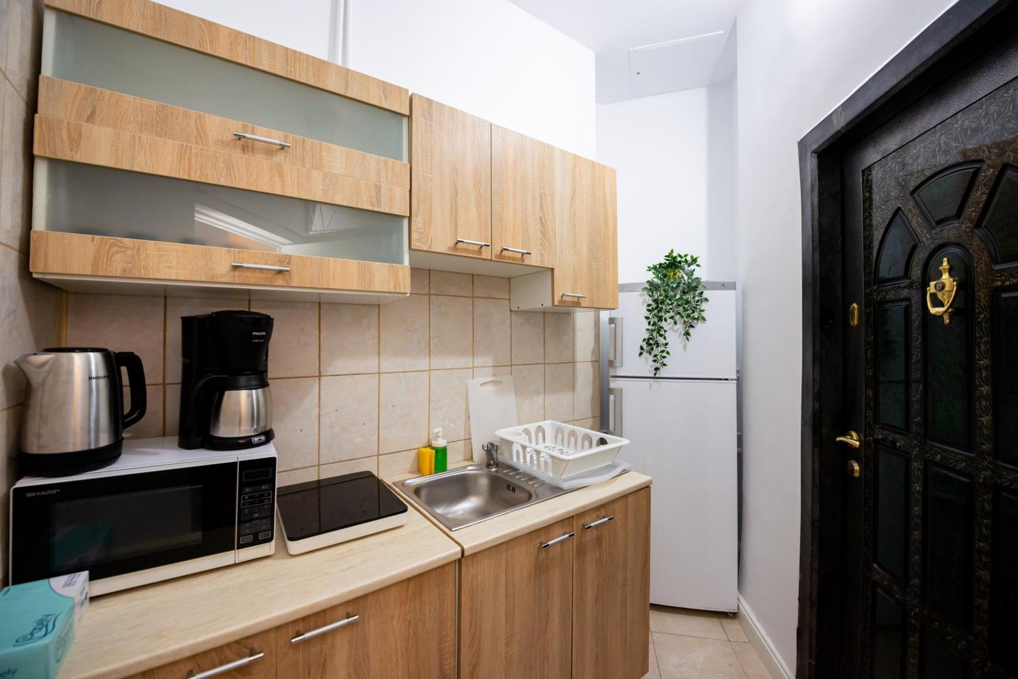 בוקרשט Ideal Accommodation Unirii Square מראה חיצוני תמונה