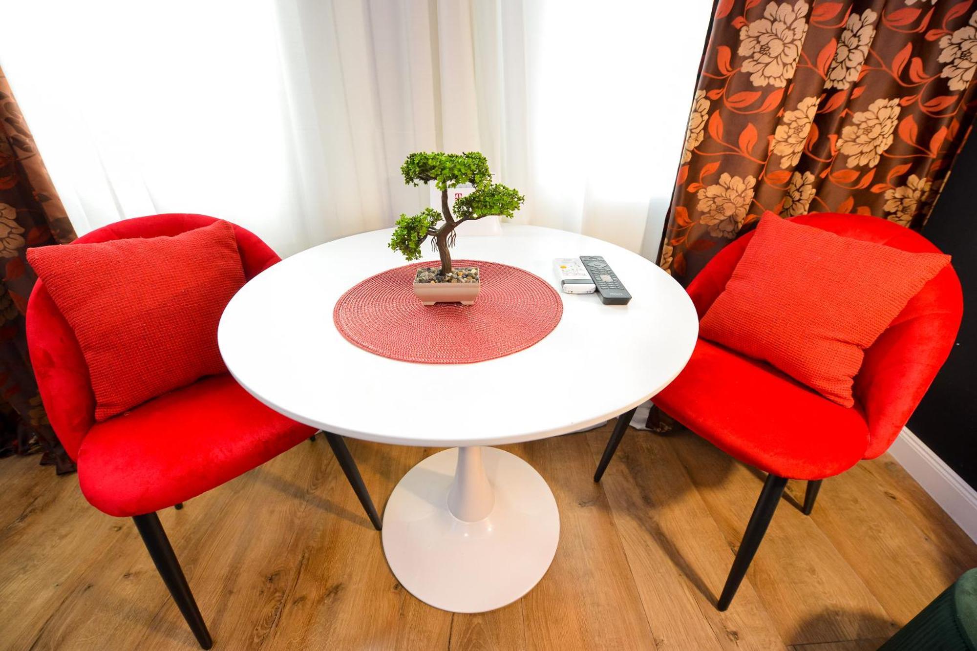 בוקרשט Ideal Accommodation Unirii Square מראה חיצוני תמונה