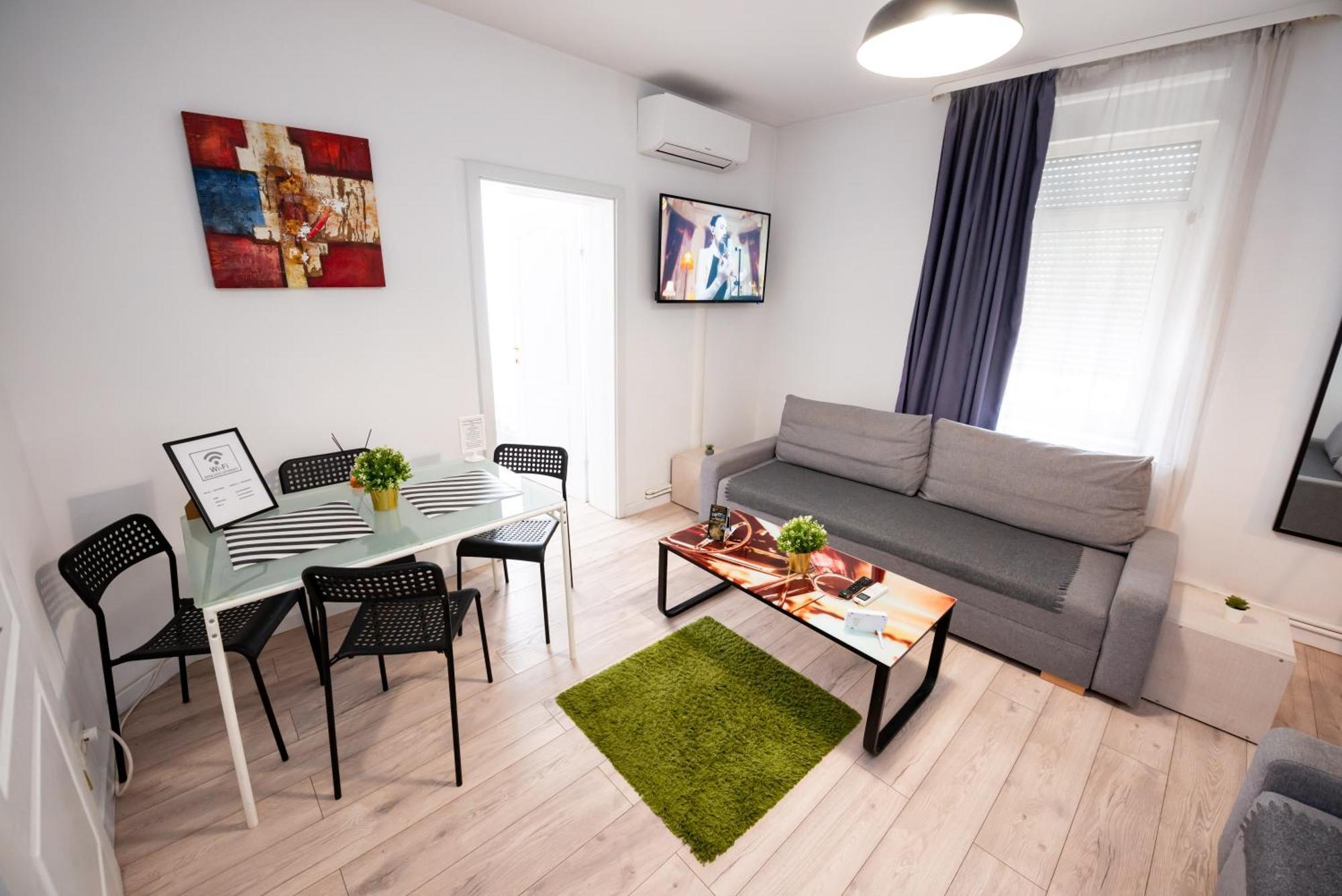 בוקרשט Ideal Accommodation Unirii Square מראה חיצוני תמונה