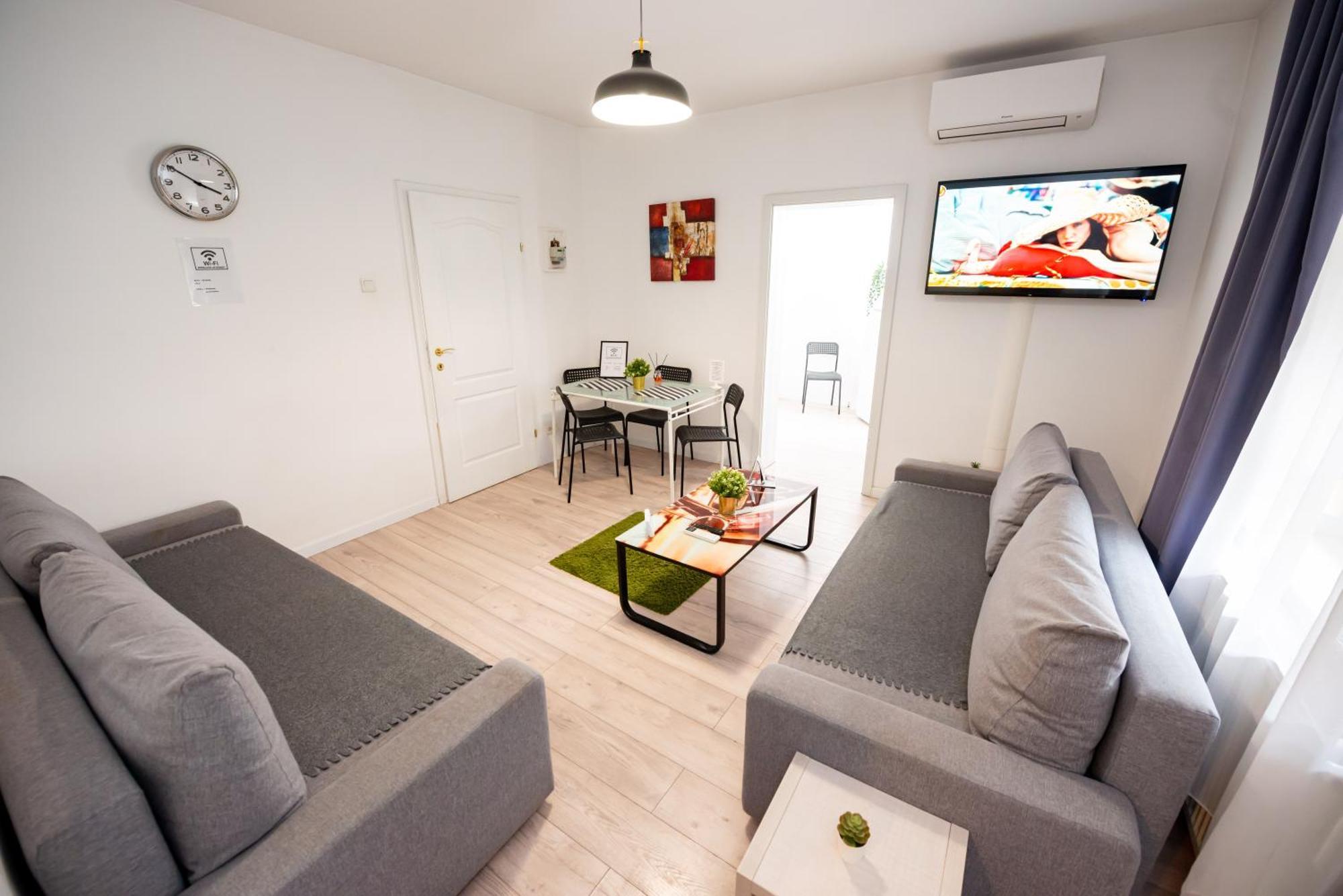 בוקרשט Ideal Accommodation Unirii Square מראה חיצוני תמונה