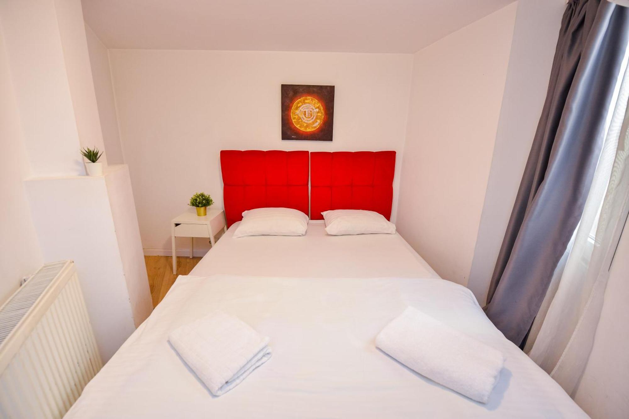 בוקרשט Ideal Accommodation Unirii Square מראה חיצוני תמונה