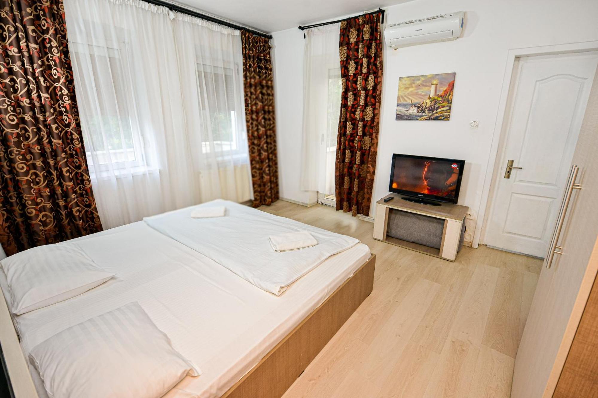 בוקרשט Ideal Accommodation Unirii Square מראה חיצוני תמונה