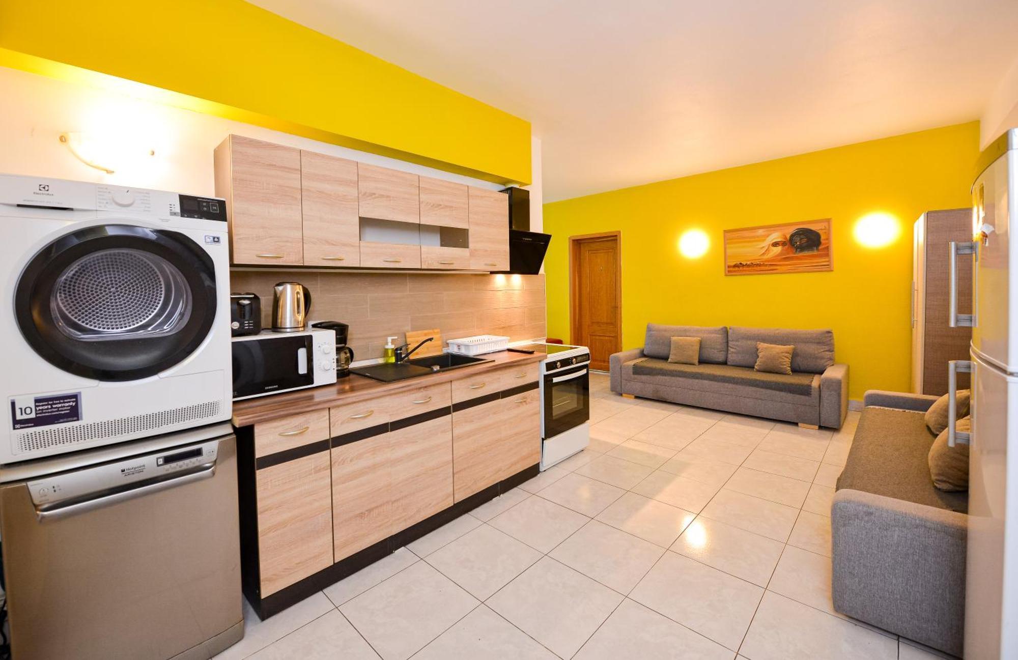 בוקרשט Ideal Accommodation Unirii Square מראה חיצוני תמונה