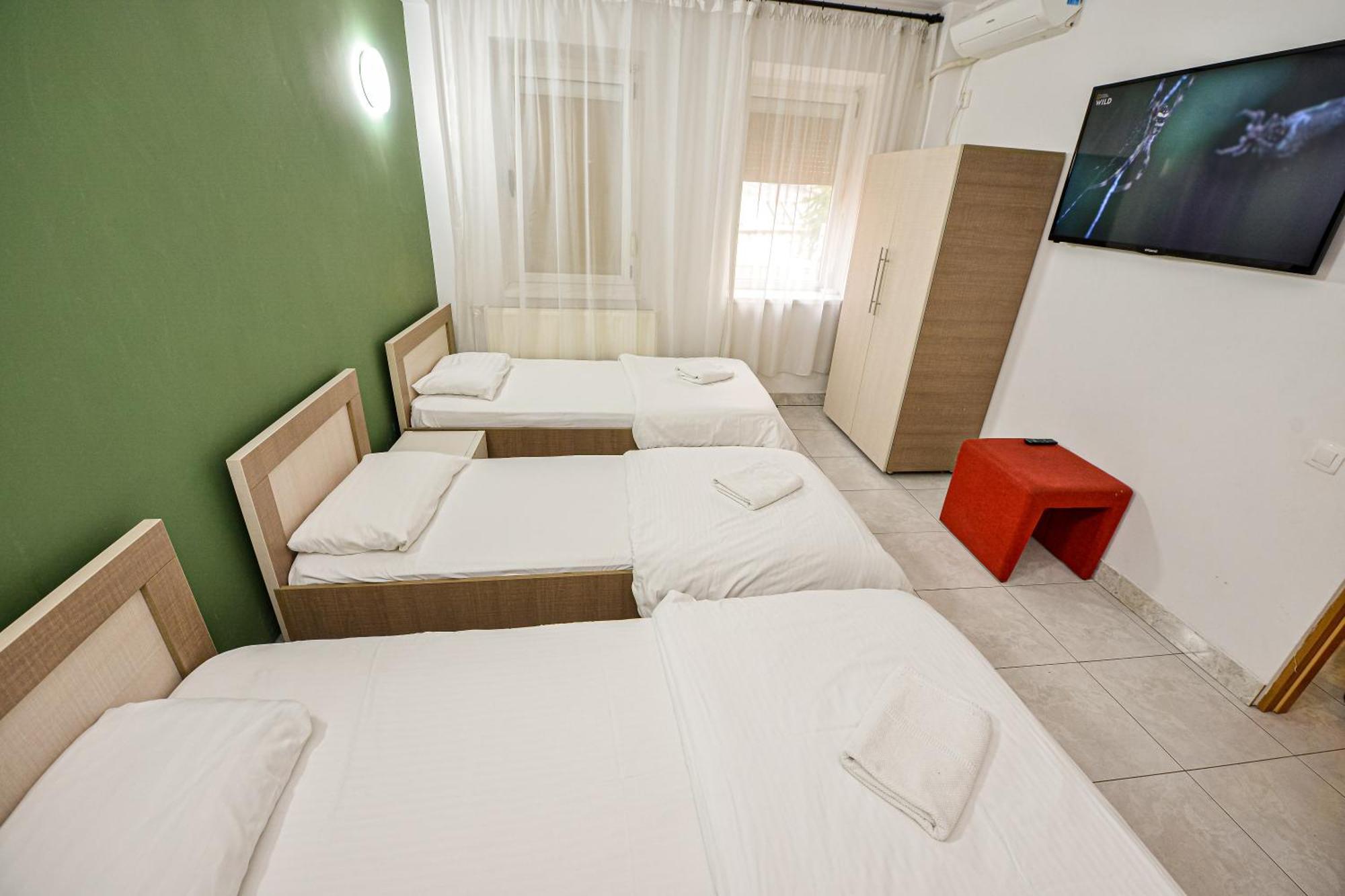 בוקרשט Ideal Accommodation Unirii Square מראה חיצוני תמונה