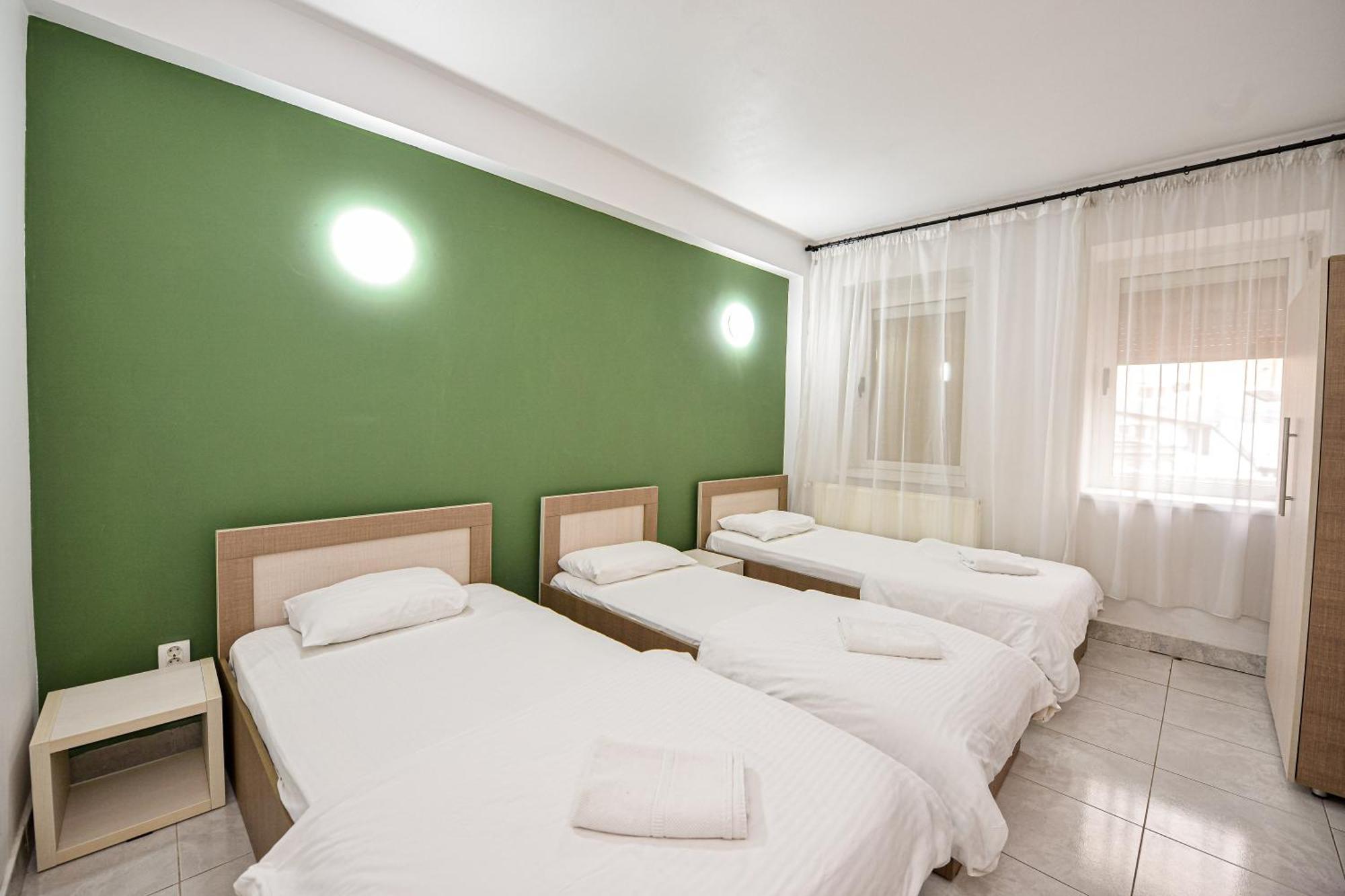 בוקרשט Ideal Accommodation Unirii Square מראה חיצוני תמונה