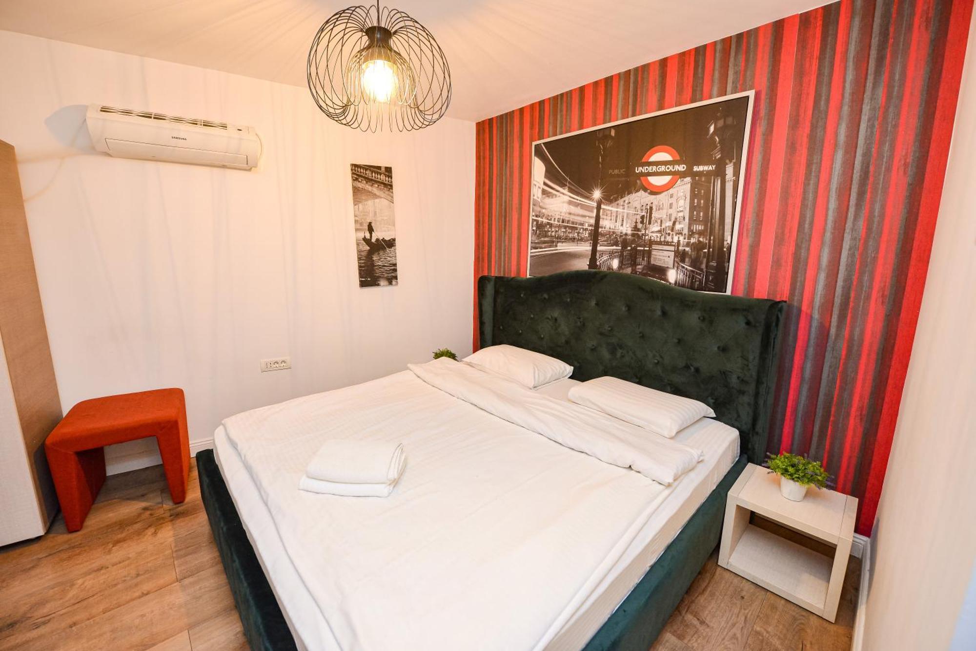 בוקרשט Ideal Accommodation Unirii Square מראה חיצוני תמונה